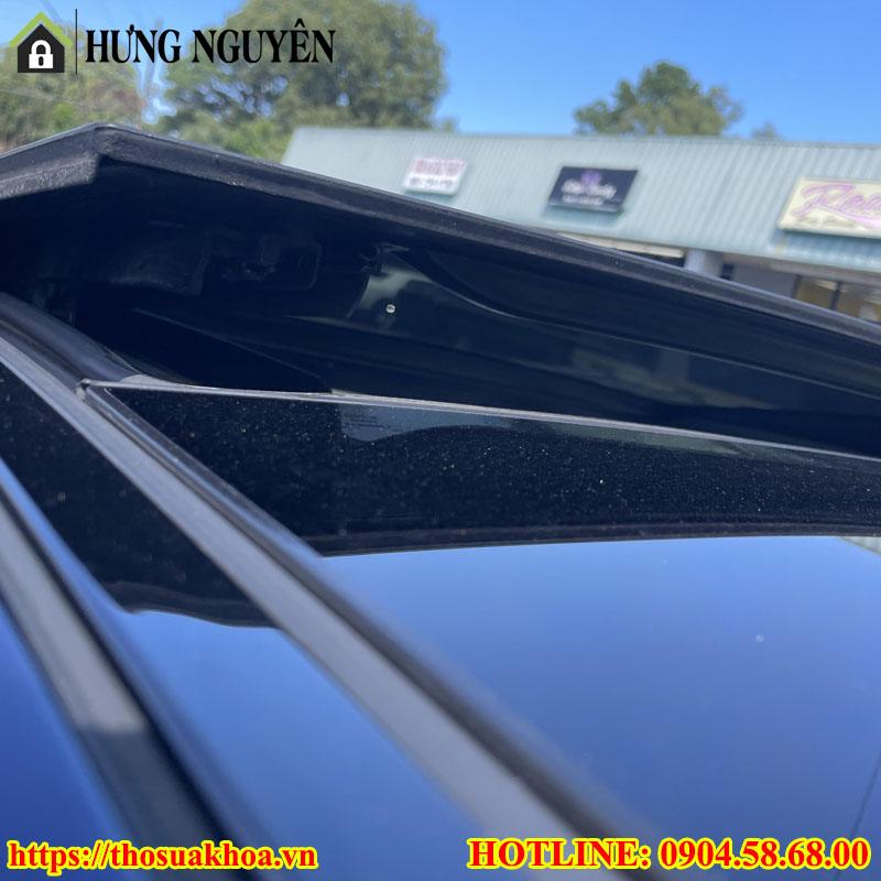Hướng Dẫn Các Bước Tự Kiểm Tra & Khắc Phục Tạm Thời Cửa Sổ Trời (Sunroof) Ô Tô Tại Nhà