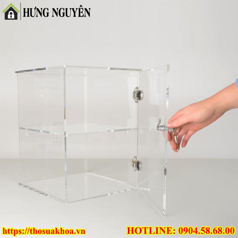 Khóa Tủ Kính Trưng Bày Đồ Lưu Niệm
