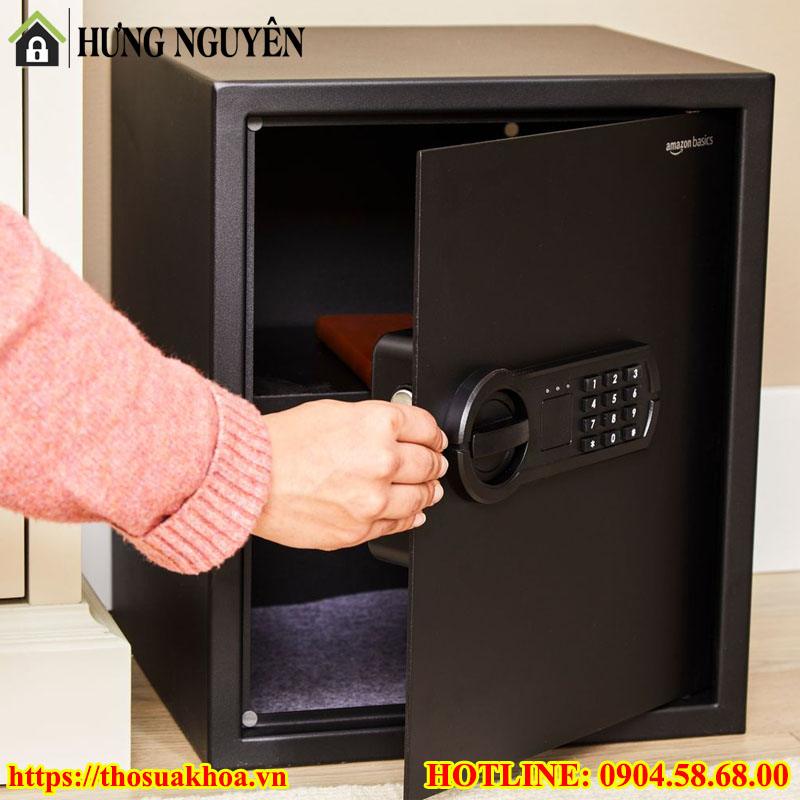 Mở Két Sắt Khẩn Cấp Lúc Nửa Đêm