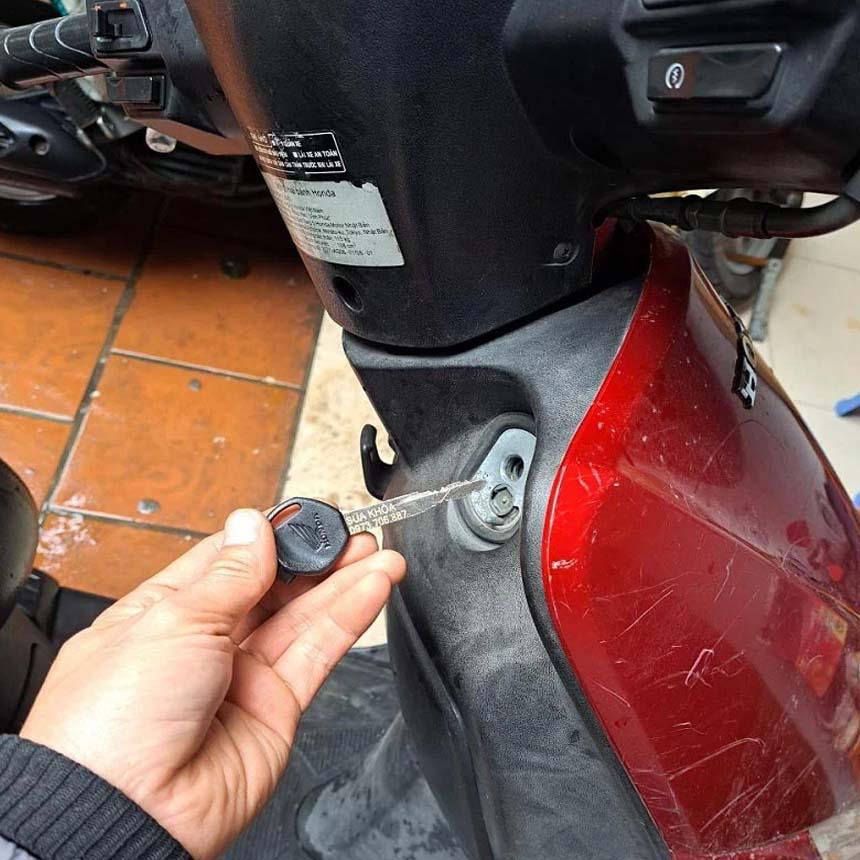 Cứu hộ Khóa Xe Máy Cho Khách