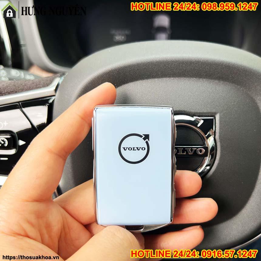 Làm chìa khóa ô tô hạng sang