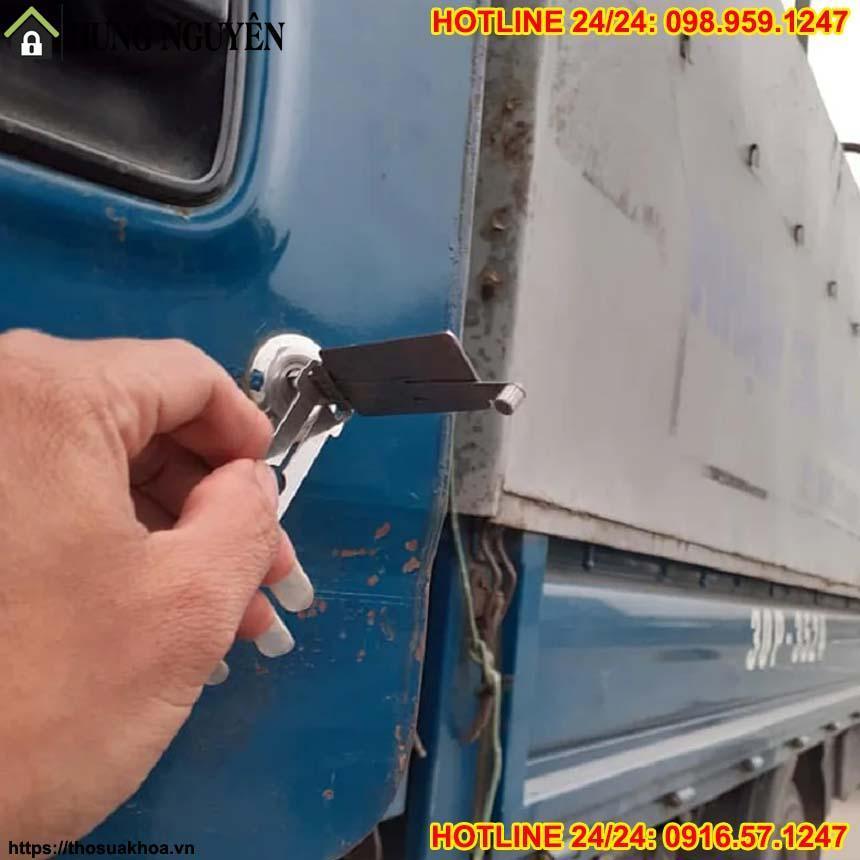 Mở Khóa Xe Tải Đường Dài