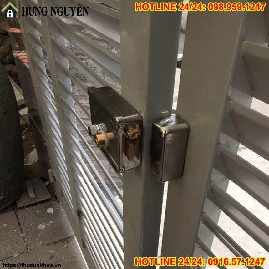 Thợ Mở Khóa Tại Tứ Minh