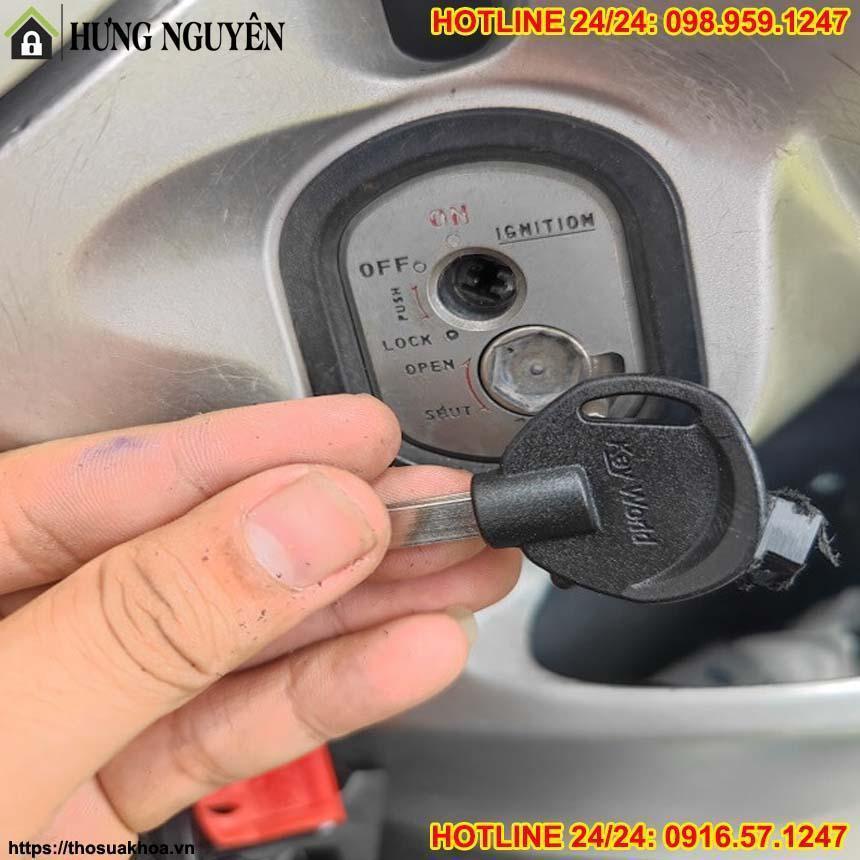 chìa khóa cơ xe máy