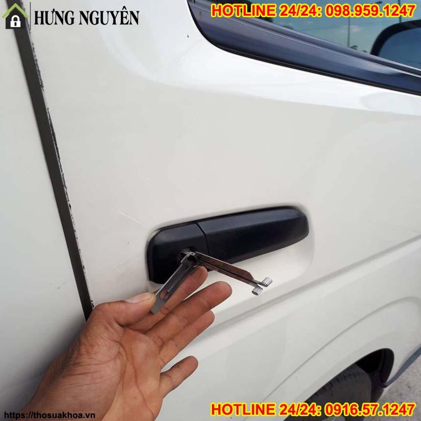 mở khóa ô tô tải