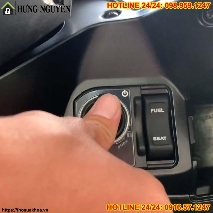 Đánh thức ổ khóa Xe Air Blade