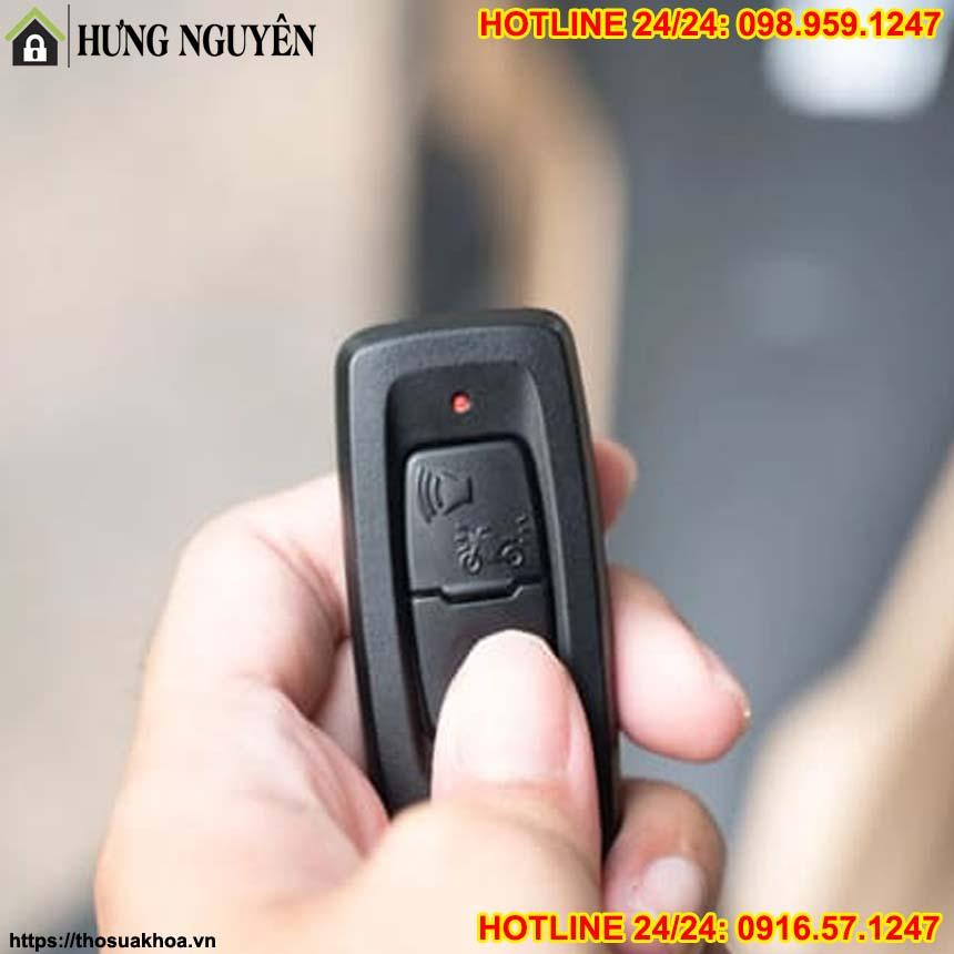 Khóa Xe Vision Hết Pin