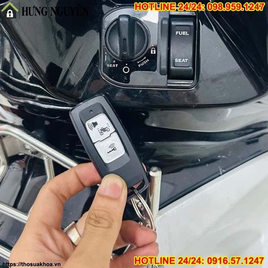 Remote (FOB) đang tắt hoặc hết pin