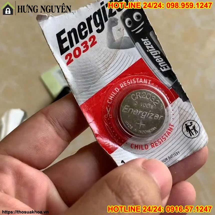 Thay pin CR2032