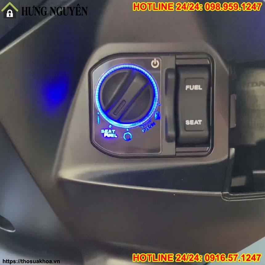 Vặn khóa & Đề máy Xe máy Air Blade