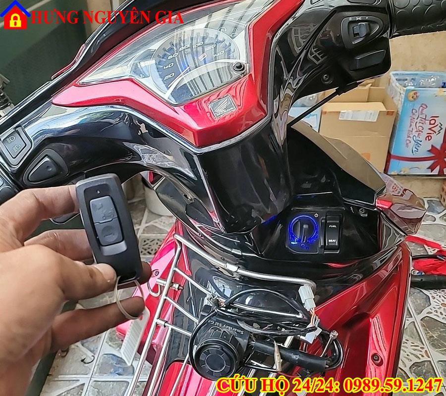 Lắp Khóa Smartkey Cho Xe Máy