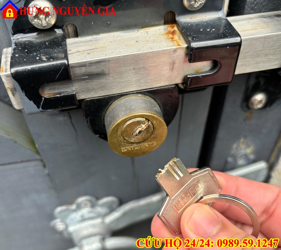 Gãy chìa khóa trong ổ